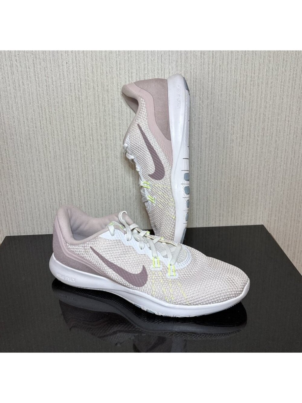 Nike Flex Trainer 7 Athletic Shoes Womens 9 White Rose Lightweight Cross Trainin